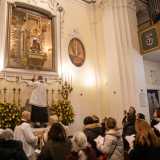 Infine quest�ultimo, comandato attraverso un pannello di controllo, si solleva sino a raggiungere la nicchia: quella nella quale il Bambinello sar� custodito per il resto dell�anno